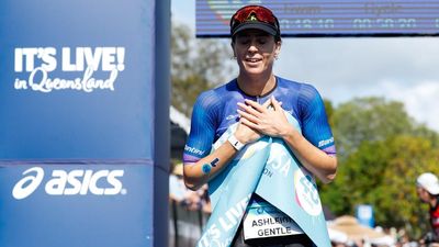Ash Gentle wins emotional 10th Noosa Triathlon title