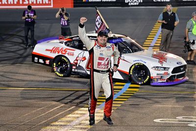 Custer earns NASCAR Xfinity title with three-wide pass for the win