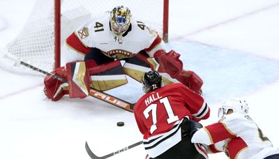 Taylor Hall scores in return as Blackhawks beat Panthers