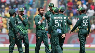 Pakistan players fined 10% of match fee for slow over-rate against New Zealand