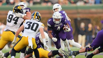 Northwestern’s offense is nonexistent in last-second loss to Iowa