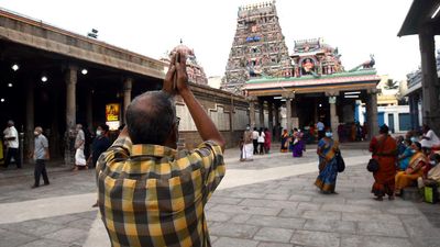 Kapaleeswarar temple, where traditions live