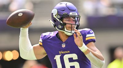 Vikings Quickly Lose Kirk Cousins’s Backup to Injury vs. Falcons