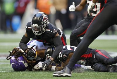 Falcons CB Dee Alford questionable to return vs. Vikings