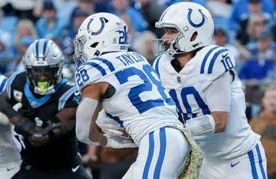 WATCH: Jonathan Taylor takes screen for TD vs. Panthers