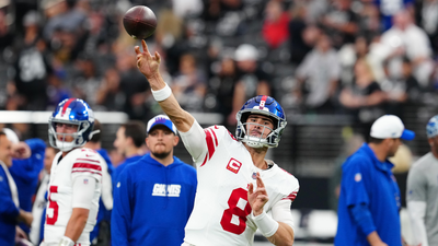 Giants’ Daniel Jones Leaves Game After Suffering Non-Contact Injury vs. Raiders