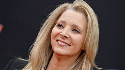 Lisa Kudrow's simple living room is the epitome of 'quiet luxury' – the leading trend of 2023