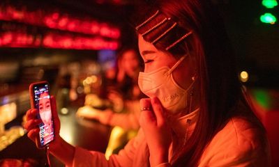 How Chinese influencers use AI digital clones of themselves to pump out content
