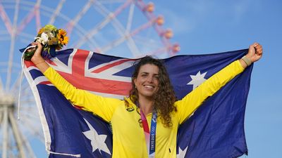 Jess Fox would be fitting Olympic flagbearer: Meares