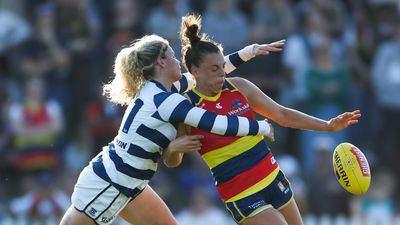 Prespakis sisters to face off in AFLW elimination final