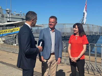 Flinders signs research deal with US Navy subs specialists