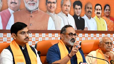 Mahadev App: Centre didn't receive any letter seeking ban, says Union Minister Chandrasekhar
