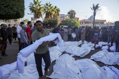 More than 10,000 Palestinians killed in Israeli attacks on Gaza