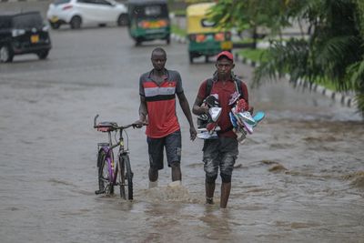 Death and displacement as floods hit East Africa