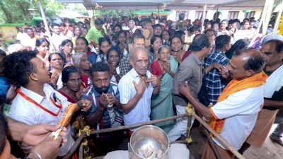 Thousands throng Mannarasala for Ayilyam fete
