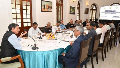 T.N. Governor chairs meeting to discuss management of ex-servicemen fund