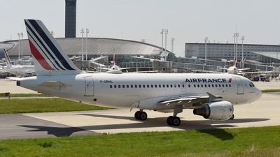 Brief Muslim prayer at Paris airport stirs controversy in France