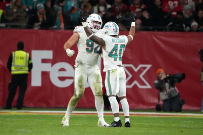 Mike McDaniel credits Dolphins defense for making adjustments against Chiefs