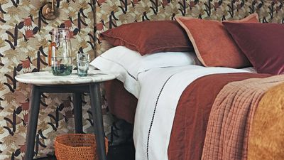 6 Things people with nice-smelling bedrooms never do