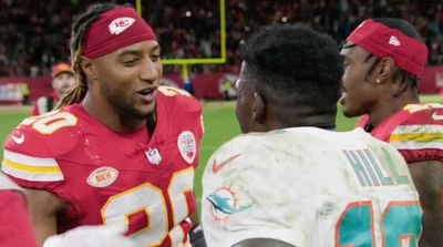 NFL Films Caught Tyreek Hill’s Postgame Reunion With His Former Chiefs Teammates