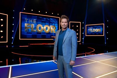 Rob Lowe Hosts Fox Game Show ‘The Floor’