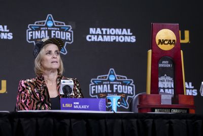 LSU head coach Kim Mulkey busts out a Vegas themed suit for the season opener