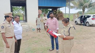 DCP visits firecracker shops, inspects safety measures