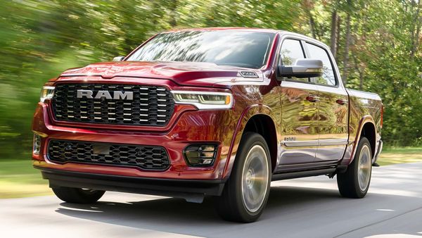 2025 Ram 1500 Ramcharger Burns Gasoline In An…