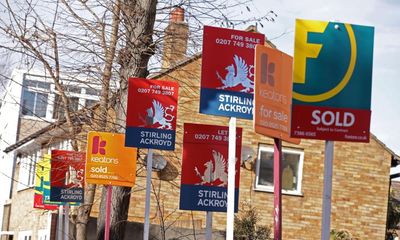 UK house prices rise for first time since March amid supply shortages