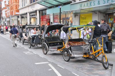 Crackdown on rogue pedicabs in London