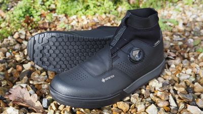 Is Shimano's GF800 GTX finally the flat pedal winter boot we've been waiting for?