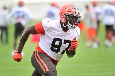 Former Browns DT Perrion Winfrey reportedly signs with Jets’ practice squad