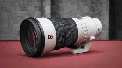 At last! Sony completes its telephoto trinity lineup