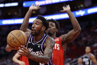 ‘They kicked our behind’: After two losses, Sacramento’s Mike Brown praises Rockets