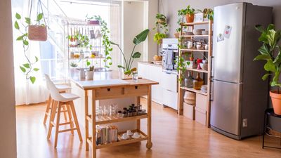 Breakfast bar ideas for a small kitchen