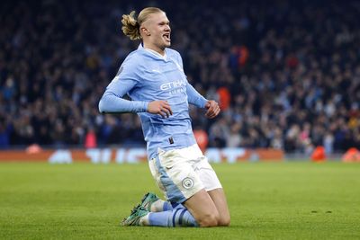 Man City into Champions League knockouts as Celtic embarrassed and Shakhtar stun Barcelona