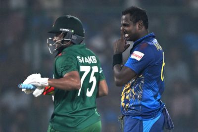 Angelo Mathews ‘was given 30-second warning by umpire’ before controversial timed-out dismissal