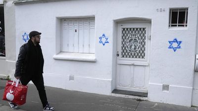 Probe into Stars of David graffiti in Paris suggests foreign interference