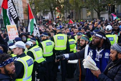 Far-right groups are main risk of disorder at pro-Palestine march, say police