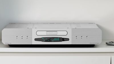 Double deal alert! Make a great saving on the superb Roksan Caspian M2 amp and CD player