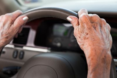 Why decorating your steering wheel with rhinestones is a bad idea