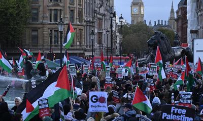 Sunak accused of ‘silly posturing’ by ex-Tory minister after climbdown over pro-Palestine rally