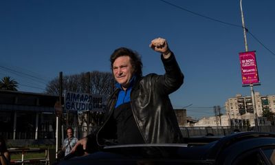 Economists warn electing far-right Milei would spell ‘devastation’ for Argentina