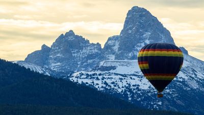 Balloon pilot blames rogue gust of wind after being charged with illegal landing in Grand Teton National Park