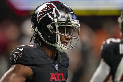 What grade did Draft Wire give Falcons rookie Bijan Robinson?