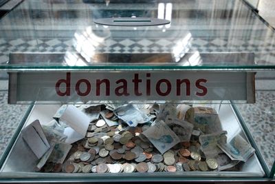 UK ‘in top three for donating money but 17th for overall generosity’