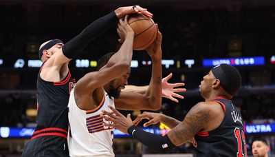 Alex Caruso carries Bulls, but they fall short in overtime