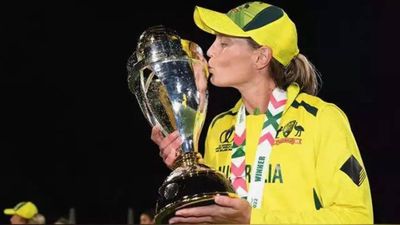 Australian captain Meg Lanning retires from international cricket