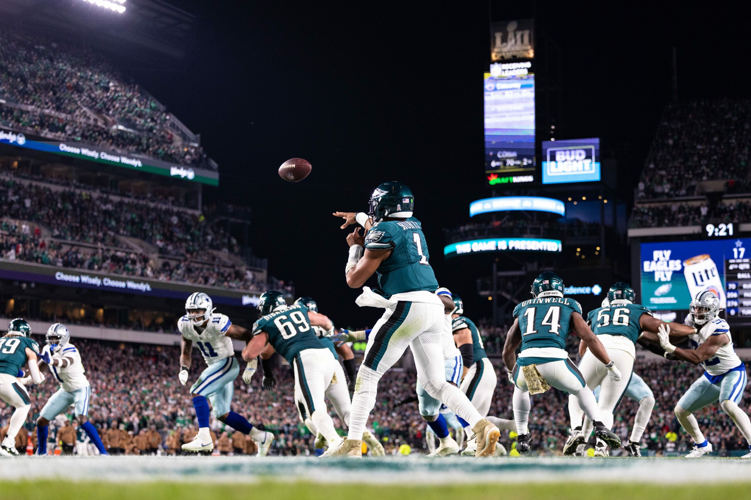 NFC playoff picture Eagles own the top spot entering…