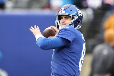 Days after ACL tear, Daniel Jones faces tough questions about Giants future